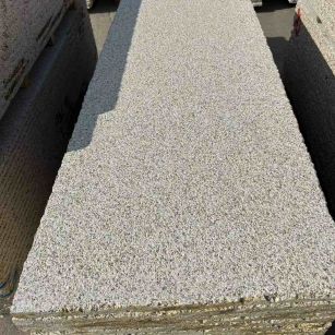 惠州 黄金麻花岗岩荔枝面毛板，半成品