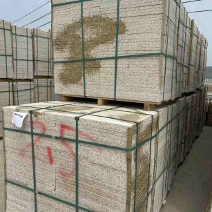 惠州 黄金麻花岗岩石材荔枝面地铺石2.5*300*600