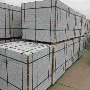 惠州 白麻花岗岩石材荔枝面地铺石（300*600*50）