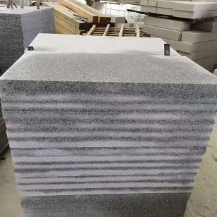 惠州 芝麻白5公分火烧地铺成品，900*400，规格可定制