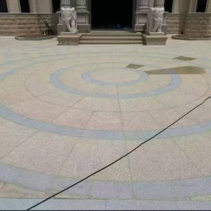 惠州 黄金麻芝麻灰花岗岩石材地铺拼接效果