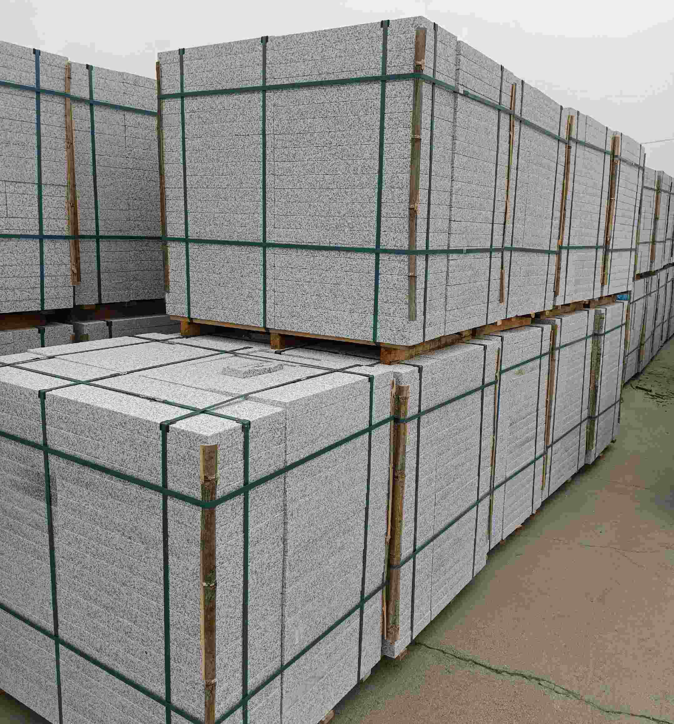 惠州 白麻花岗岩石材荔枝面地铺石（300*600*50）