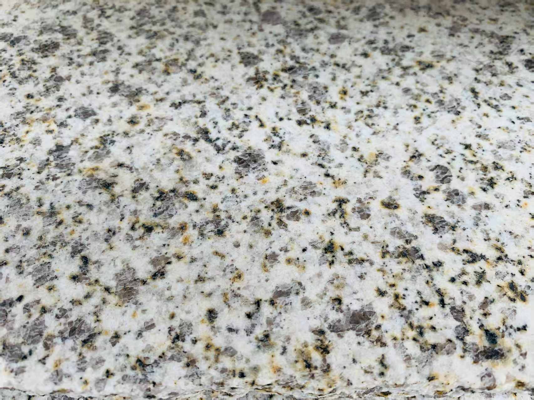 惠州 黄金麻花岗岩石材浅黄光面