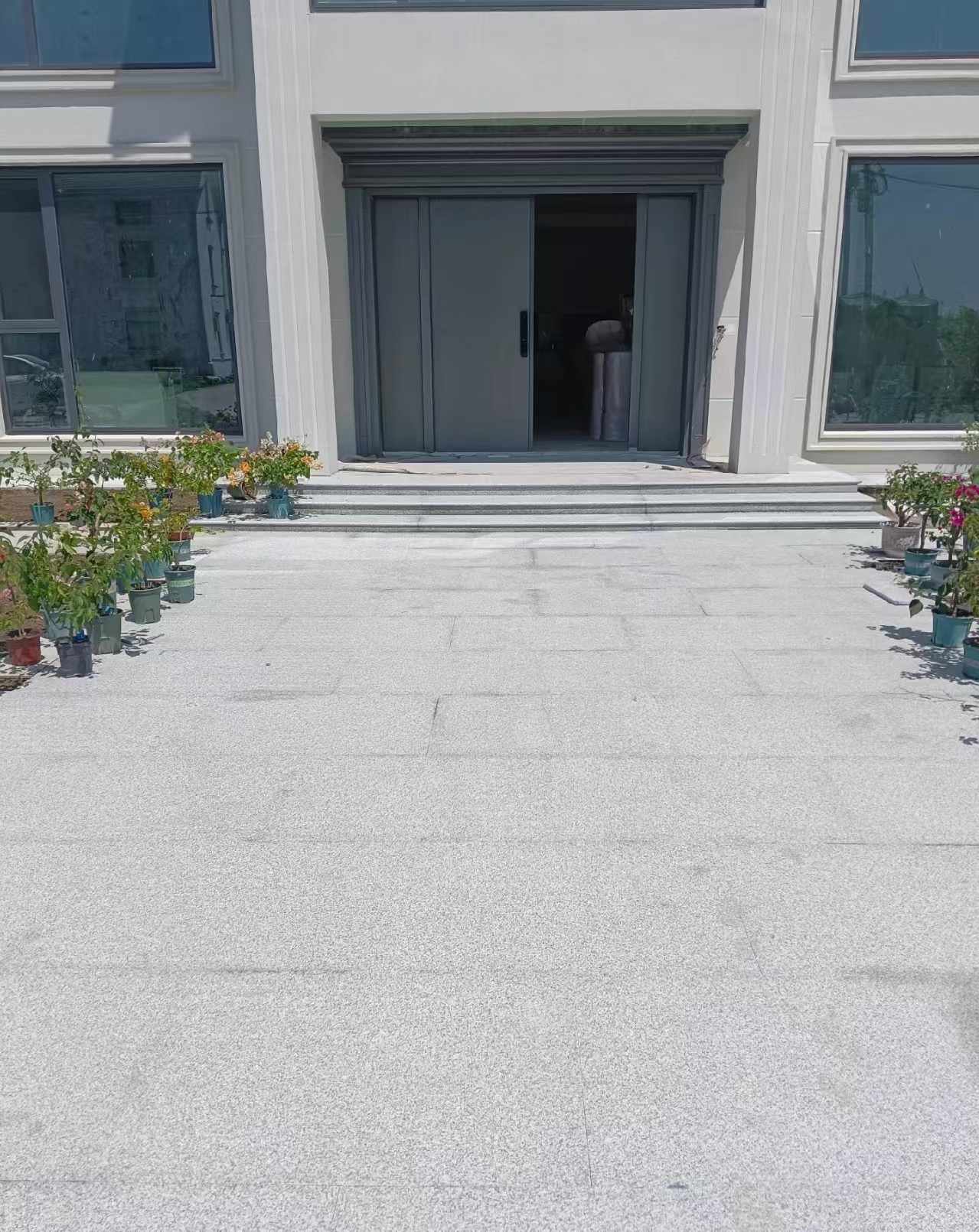 惠州 芝麻白花岗岩地铺石地面铺装