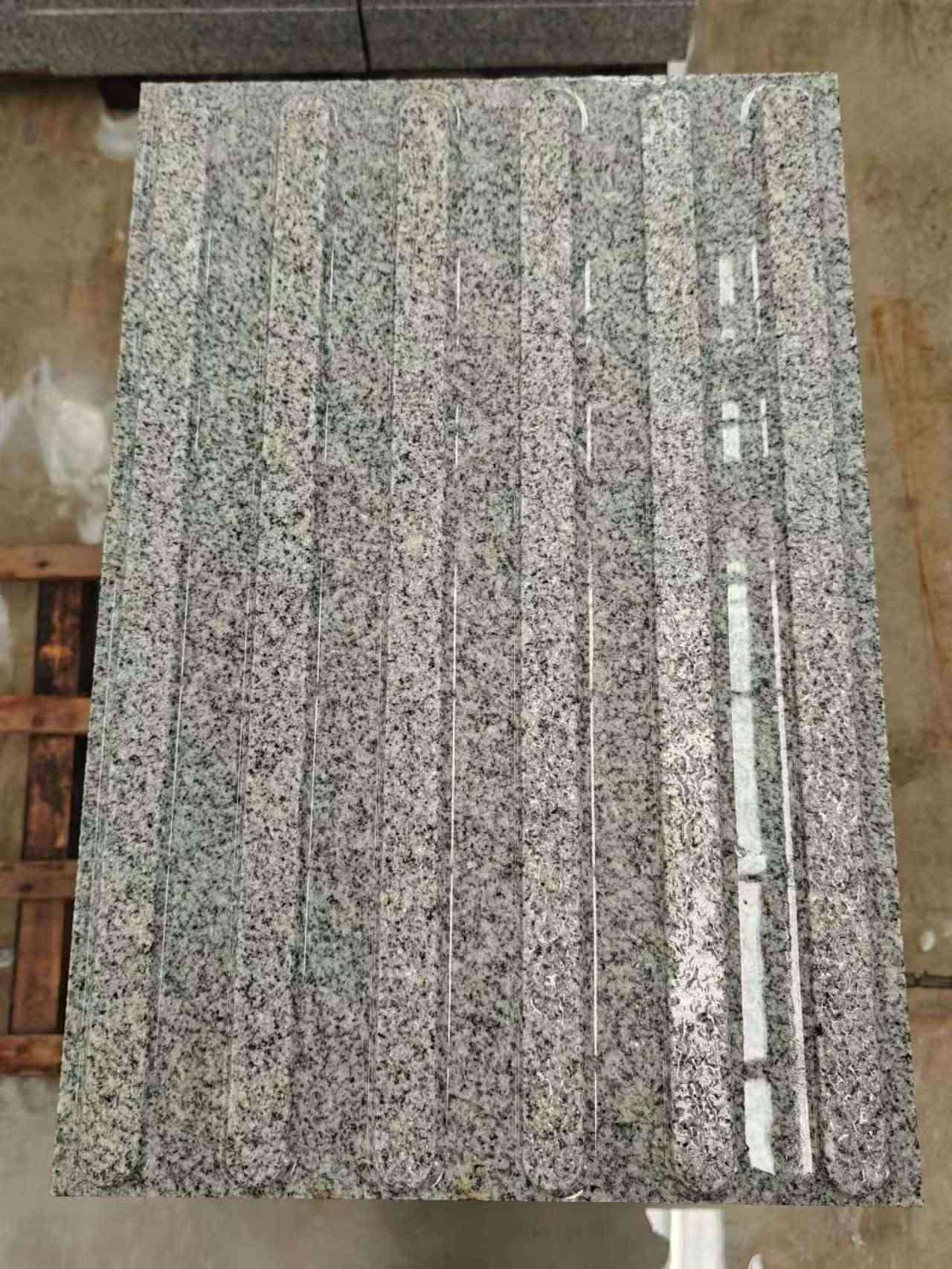 惠州 芝麻白花岗岩荔枝面雕刻盲道，盲条