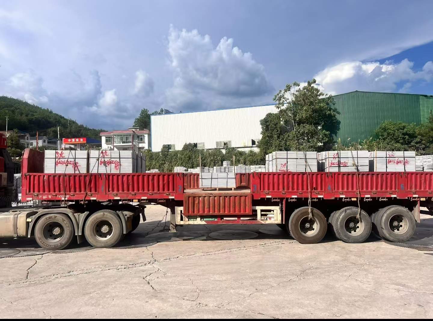 惠州 芝麻灰花岗岩地铺石出货日常